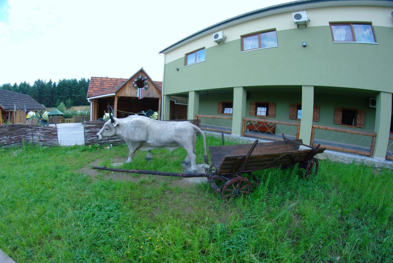 Hotel Mirage Sudovaya Vishnya Exterior photo